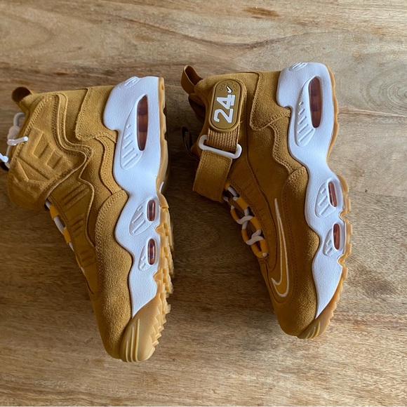NIKE AIR GRIFFEY MAX 1 (GS) WHEAT-POLLEN-WHITE 5.5WOMENS SZ 7 - Picture 5 of 10